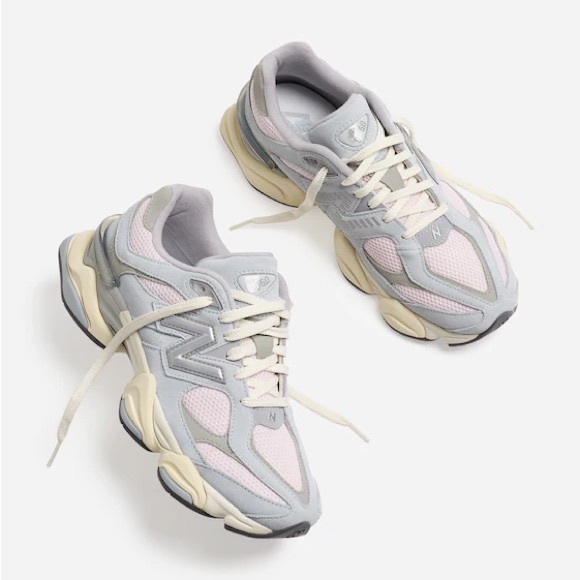 New Balance Shoes - New Balance® Unisex 9060
Sneakers W Size 8.5 Pink
Granite Silver Metallic $150